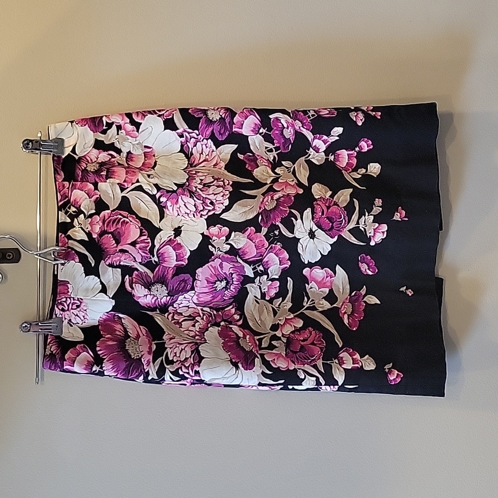 WHBM Skirt